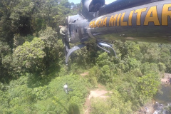 Mulher que caiu do Salto dos Macacos é resgatada e encaminhada pelo BPMOA