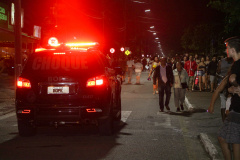  Matimbanda e desfiles de escolas de samba no Litoral levam 800 mil foliões para as ruas no segundo dia de Carnaval 