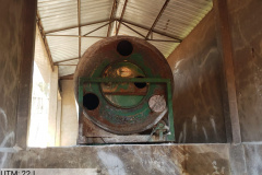  Granja que depositava frangos mortos em área de proteção permanente é autuada em R$ 10 mil pela Polícia Ambiental em Iporã