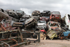 Polícia Civil faz leilão veículos e sucatas inservíveis em Cascavel