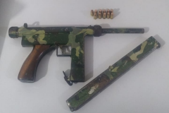 Durante patrulhamento, PM apreende submetralhadora e munições, no Norte do estado