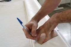 Presos do Paraná produzem materiais de proteção individual para uso de presos e servidores do Depen e de outras instituições