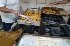 Setor de panificação de Foz do Iguaçu fabrica cueca-virada para diversificar alimentação dos presos