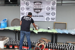 PCPR descobre laboratório de ecstasy e apreende mais de 200 mil comprimidos da droga
