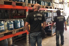 Polícia Civil prende proprietário de fábrica que comercializava de álcool em gel irregular