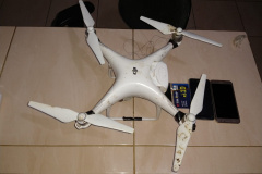 Depen de Ponta Grossa intercepta drone que carregava celulares e sobrevoava a Hildebrando de Souza
