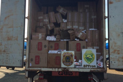 BPFron apreende R$ 3,5 milhões em cigarros contrabandeados em Guaíra
