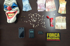 Homem é preso em flagrante por policiais do projeto Em Frente Brasil durante cumprimento de busca e apreensão