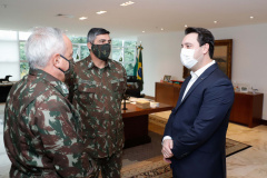  Governo propõe parceria com Exército para elaboração de projetos