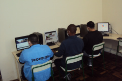 Presos do Paraná cursam ensino superior à distância com bolsa de estudos