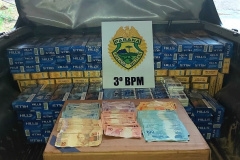 PM prende homem e apreende mais de 300 maços de cigarros e mais de R$ 11 mil em Palmas (PR)