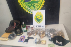 PM recupera carro e prende envolvidos em roubo e tráfico de drogas em Curitiba