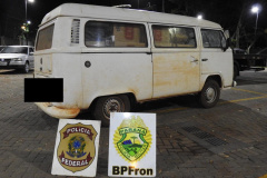 BPFron apreende R$ 1,3 milhão em cigarros contrabandeados e veículos em Guaíra, no oeste do Paraná