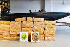 BOPE apreende 700 quilos de maconha em porto clandestino em Pato Bragado (PR)