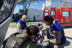 Após homem ter o braço amputado em acidente de trabalho, BPMOA faz resgate aeromédico na CIC