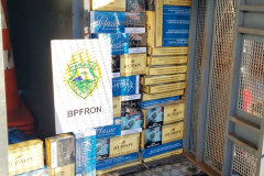 No Oeste do estado, BPFron apreende R$ 30 mil em cigarros contrabandeados