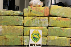 Durante a operação Hórus, BPFron apreende três armas de fogo e mais de 220 quilos de maconha e haxixe