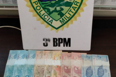 No Sudoeste do estado, PM prende três pessoas e apreende maconha e dinheiro