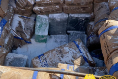 28.08 - Mais de 1,3 tonelada de maconha que estava escondida em carga de amido de mandioca é apreendida pelo BPRV no Noroeste do estado