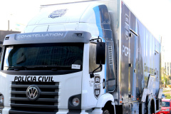 Polícia Civil recebe caminhão de treinamento de tiros e mais de 100 viaturas 