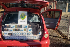 Operação Hórus: BPFron apreende U$ 11 mil dólares e carro carregado com 750 pacotes de cigarros contrabandeados