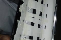 Depen apreende drogas e celulares dentro de televisores.