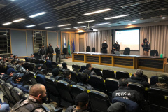  Polícia cumpre 53 mandados contra o tráfico de drogas em Curitiba e RMC 