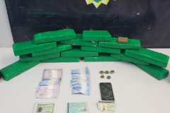 Em situações distintas, BOPE apreende 10 quilos de maconha, pistola e recupera um veículo na Capital e na RMC