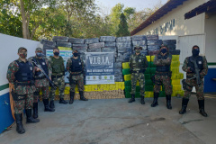 Duas toneladas de maconha e haxixe são apreendidas por equipes de Polícia Ambiental do PR e MS durante a Operação Hórus