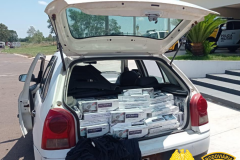 Homem tenta fugir do BPRv com mais de 2 mil maços de cigarros contrabandeados, mas acaba preso em Iporã (PR)