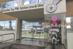 Com apoio de clínica de massoterapia, BPTran sorteia sessões para policiais femininas no mês da campanha Outubro Rosa