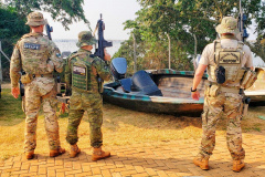  Meia tonelada de maconha e carreta com cigarros contrabandeados são apreendidos no Oeste do PR pela Operação Hórus 