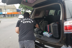 Polícia Civil prende 22 pessoas suspeitas de adulterar quilometragens de veículos para venda