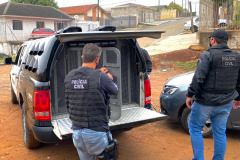 Polícia Civil prende casal suspeito de tráfico de drogas em Ponta Grossa 