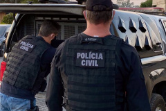 PCPR apreende armas e prende duas pessoas em ação contra quadrilha que roubava bancos e carros-fortes