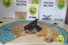 Durante patrulhamento, ROCAM aborda homem e apreende uma pistola e R$ 23 mil em Foz do Iguaçu 