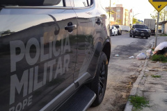 PM encaminha 14 pessoas e apreende drogas e uma arma de fogo durante operação no Litoral do estado