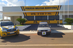 Mais de dois mil maços de cigarro são apreendidos e três pessoas acabam encaminhadas, em ações distintas, no interior e no litoral do Paraná