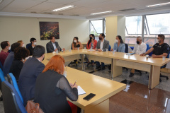 Reunião discute atendimento de mulheres trans no sistema prisional