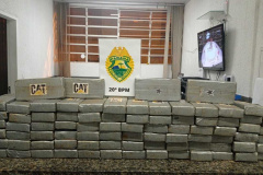 Polícia Militar apreende 112 quilos de cocaína transportados em veículos
