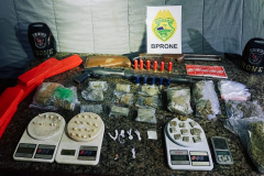 Drogas e armas apreendidas em abordagens do BPRONE
