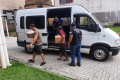  Polícia Civil do Paraná entrega doações a famílias de Morretes prejudicadas pelas chuvas