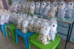  Projeto da Penitenciária Industrial produz “naninhas” para crianças de Cascavel