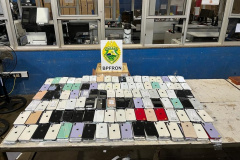 Polícia Militar apreende mais de 500 celulares de luxo em Foz do Iguaçu