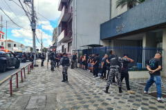 Polícia Militar antecipa ações e evita confronto de torcidas antes do clássico Atletiba na capital