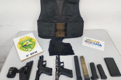 Polícia Militar prende homem com armas e colete balístico em Matinhos