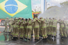 Na maior contratação em dez anos, 419 bombeiros se formam para atuar em todo o Paraná