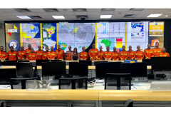 Bombeiro paranaense embarca para missão humanitária de combate a incêndios no Canadá