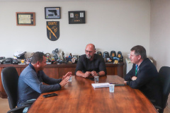 Secretário Hudson recebe o vereador Maguila Fidélis 