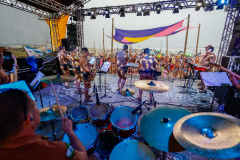 Banda da PM, blues e música brasileira animaram os palcos Sunset no final de semana